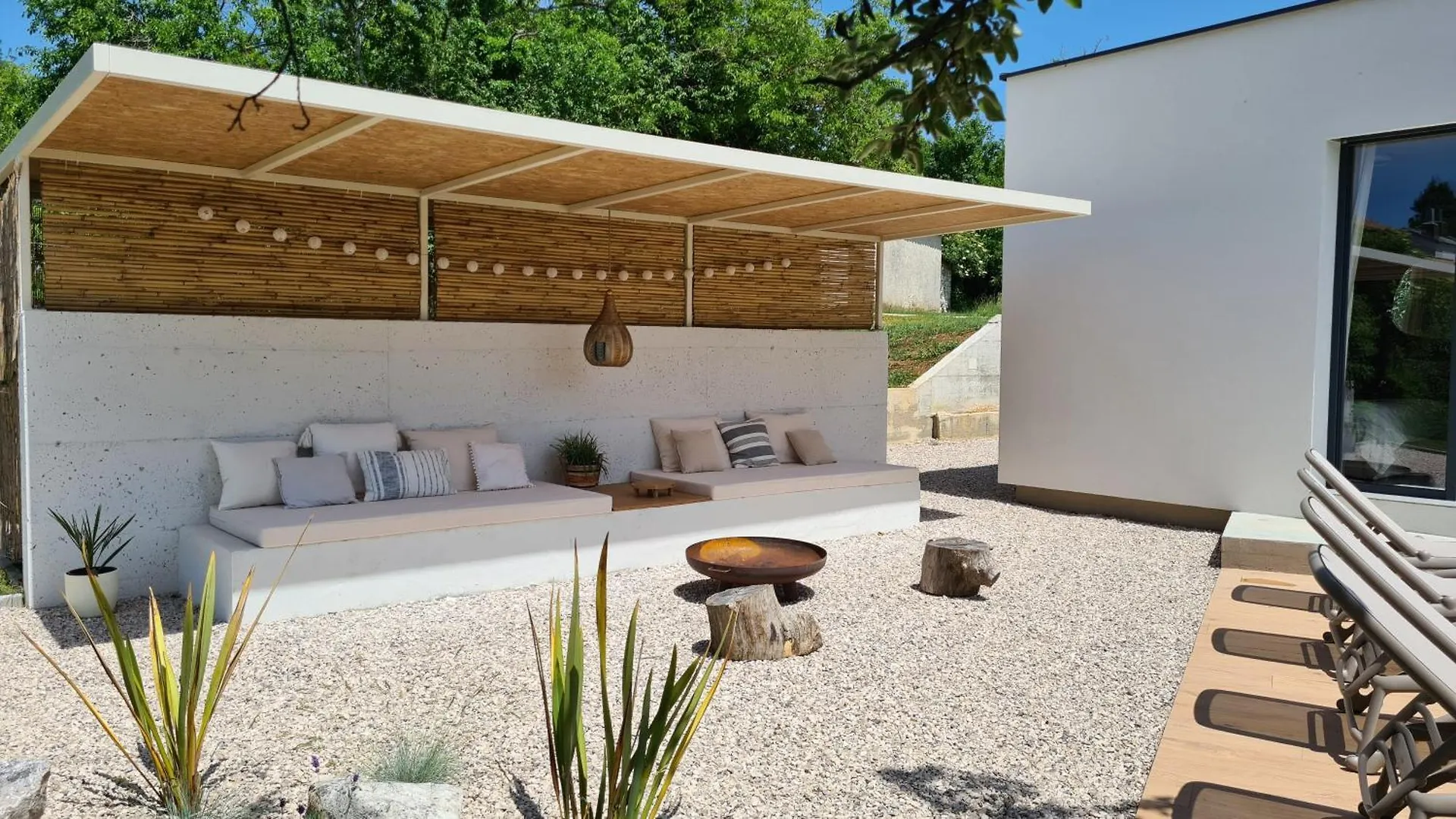 Villa Zel Pazin 0*,