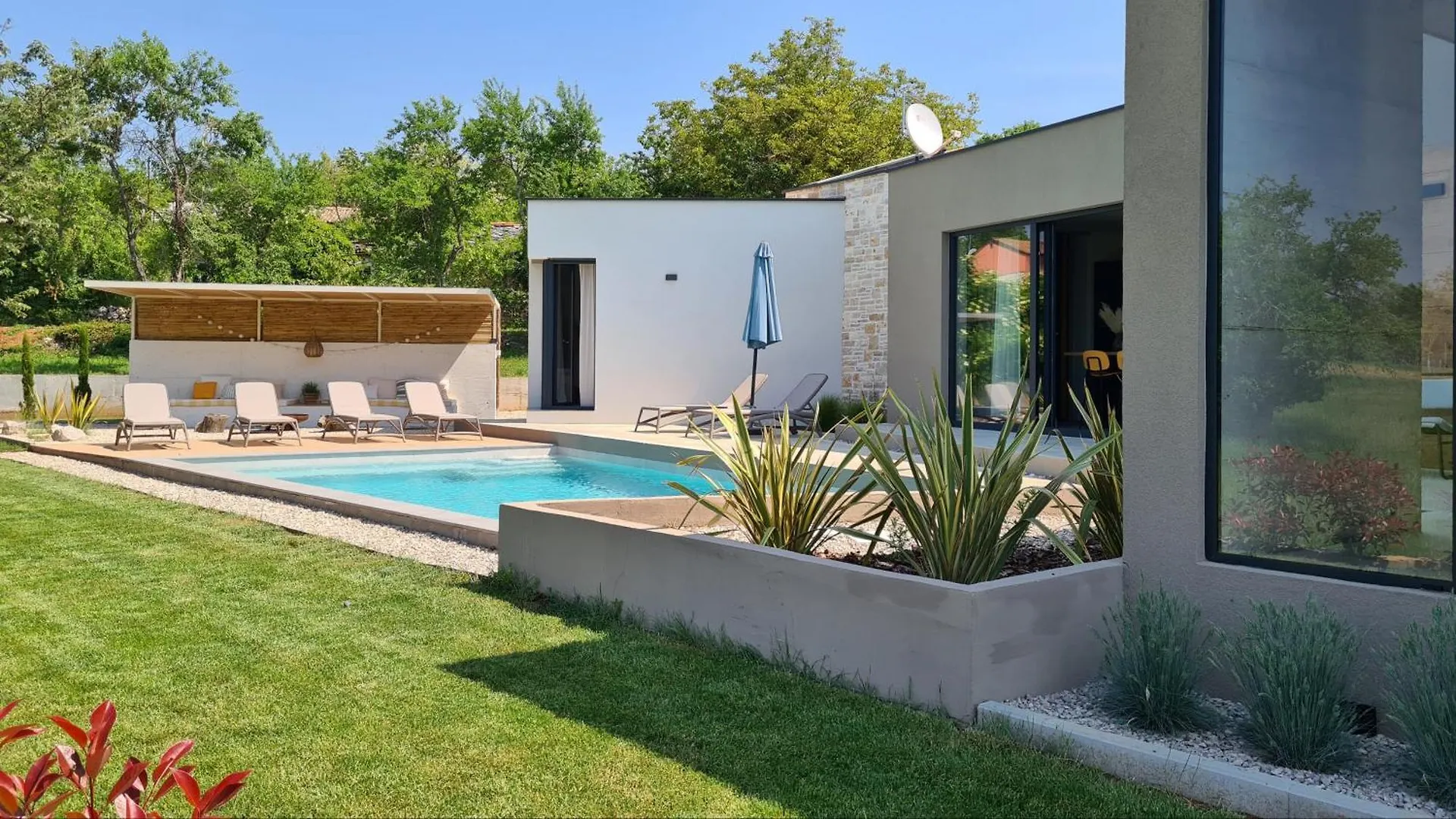 Villa Zel Pazin Holiday home
